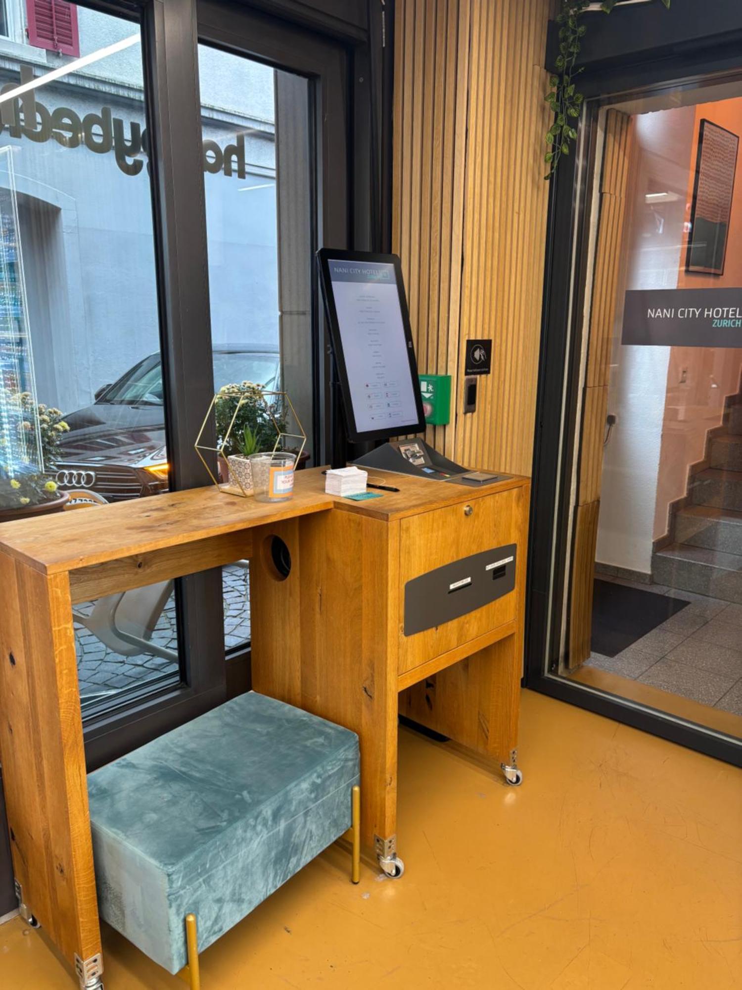 Nani City Hotel Zurich Ngoại thất bức ảnh